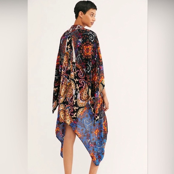 Free People Tops - FREE PEOPLE RARE MARLEY MIXED PRINT CARDIGAN LAYER KIMONO ONE SIZE